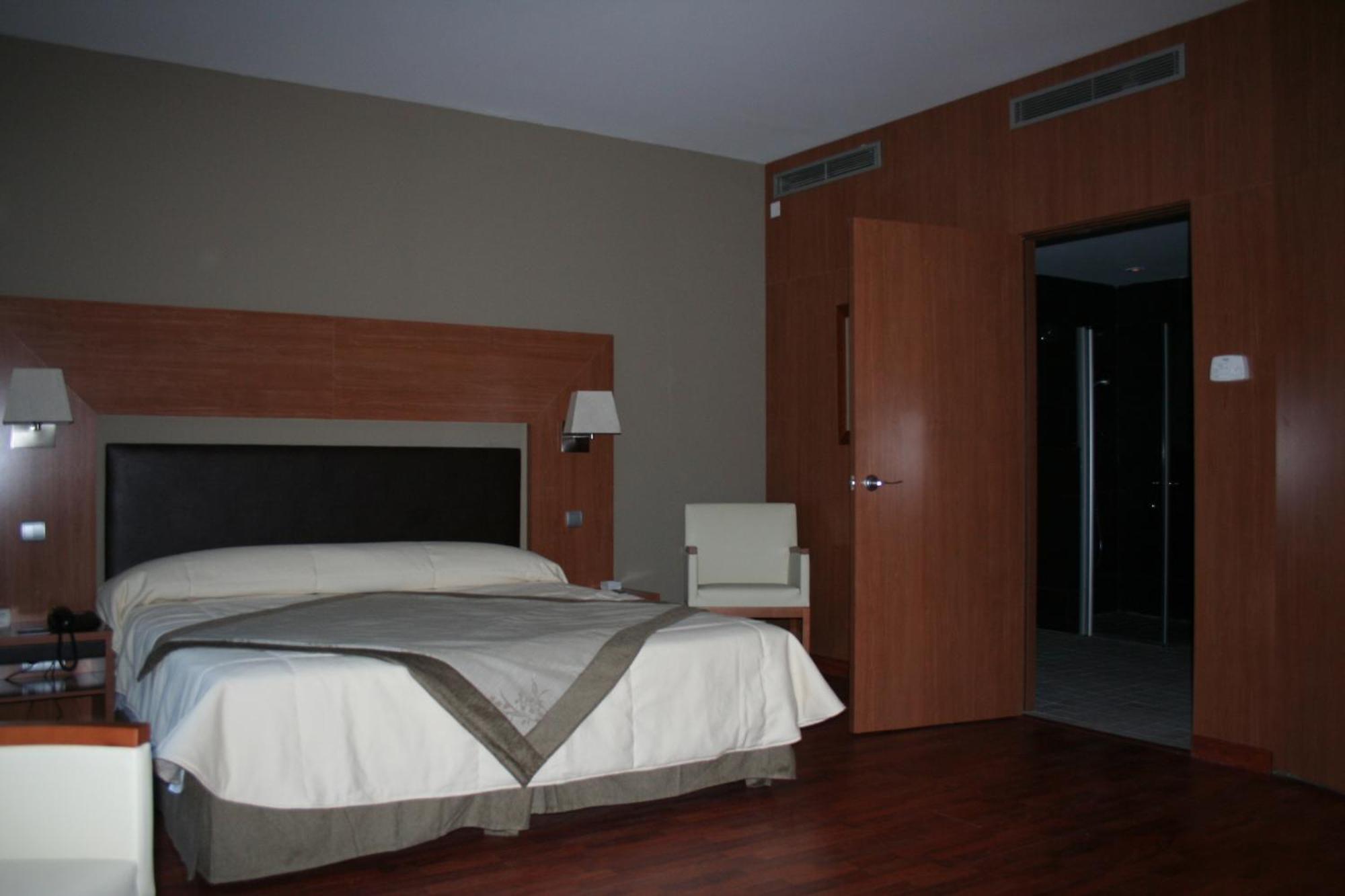Alti Hotel Bagnères-de-Luchon Kültér fotó