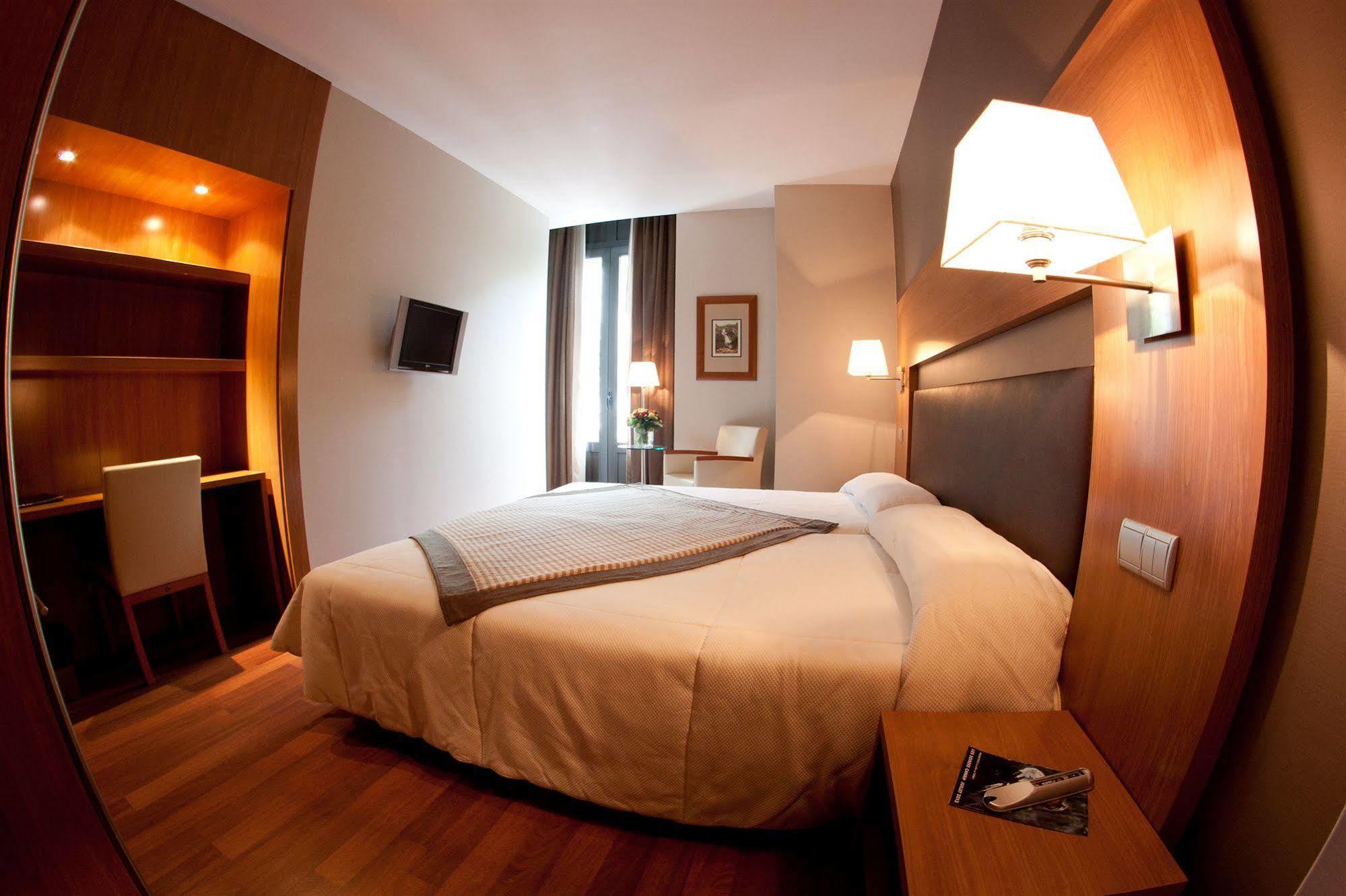 Alti Hotel Bagnères-de-Luchon Kültér fotó